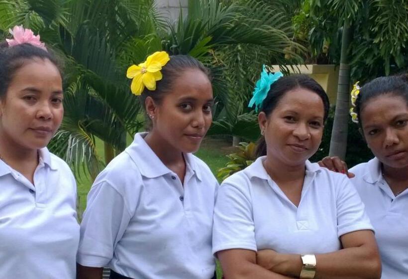 Resort Palm Malinamoc