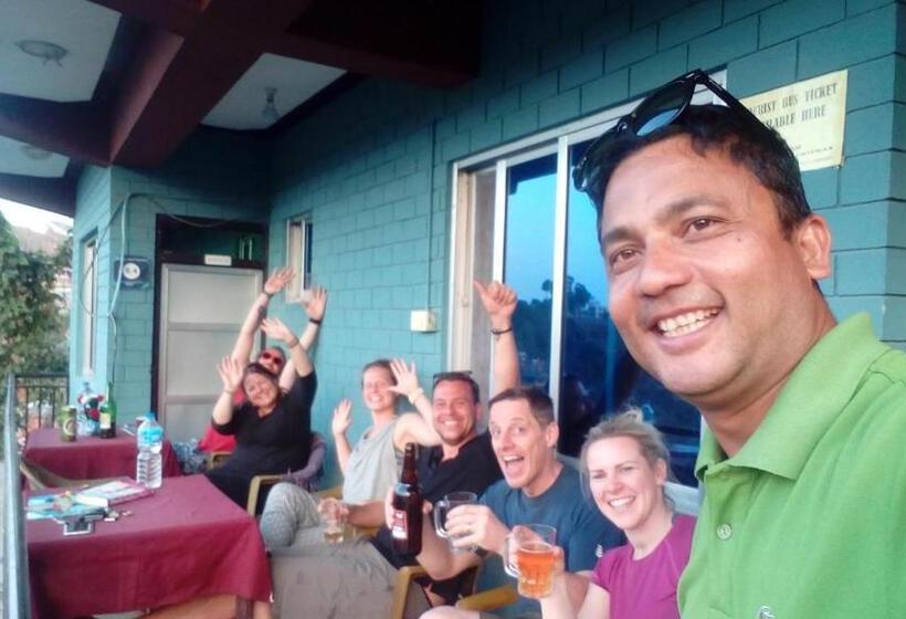 تختخواب و صبحانه Bandipur Samira Homestay   Experience The Best For Less