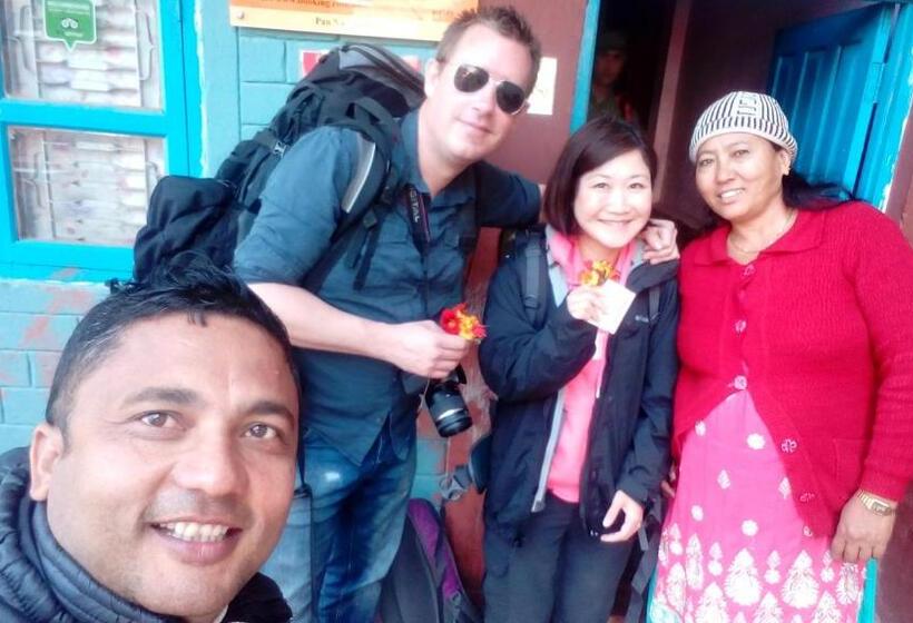 تختخواب و صبحانه Bandipur Samira Homestay   Experience The Best For Less