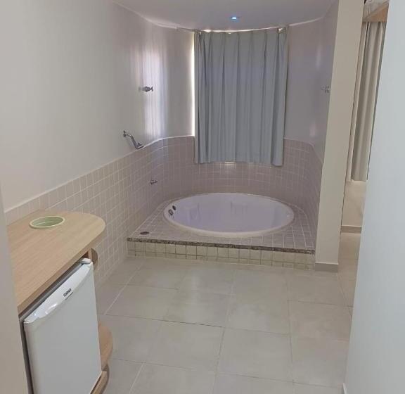 هتل Hot Springs B3