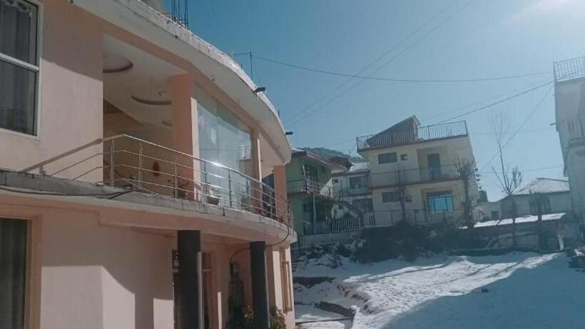 בית מלון כפרי Neo Himalyan Stays