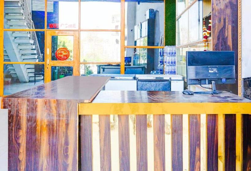 בית מלון כפרי Oyo Muchhad 75