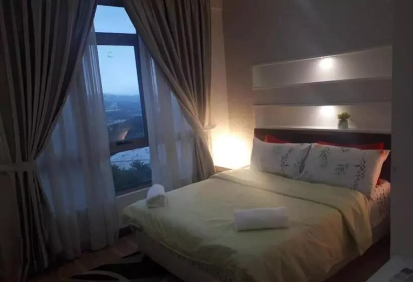 Hotelli Shaftsbury Residence Cyberjaya With Free Parking & Netflix