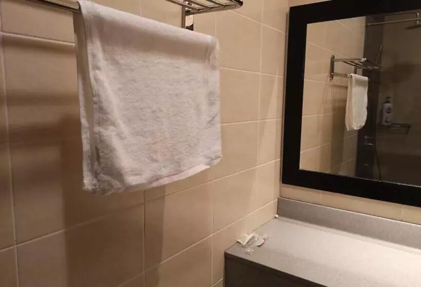 Hotelli Shaftsbury Residence Cyberjaya With Free Parking & Netflix