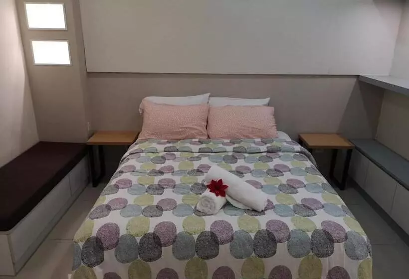 Hotelli Shaftsbury Residence Cyberjaya With Free Parking & Netflix