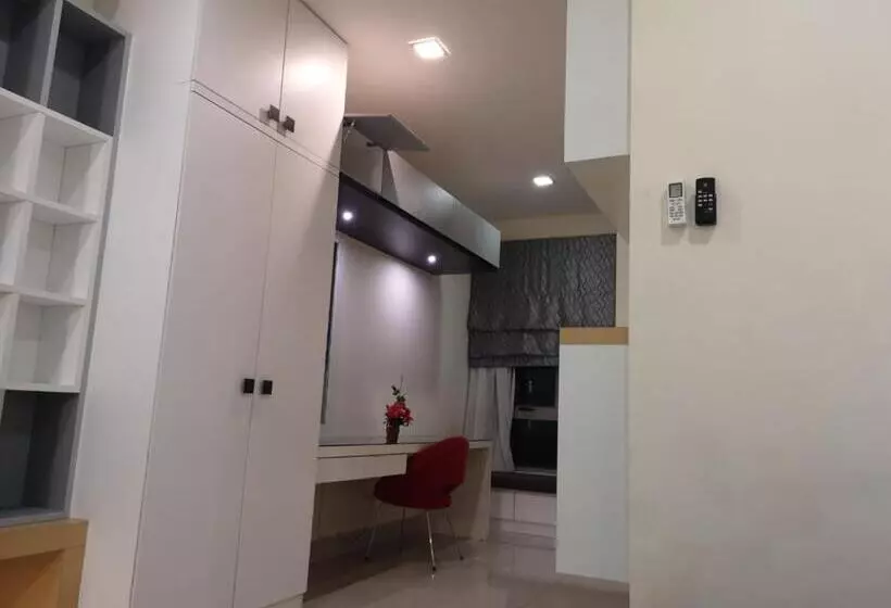 Hotelli Shaftsbury Residence Cyberjaya With Free Parking & Netflix