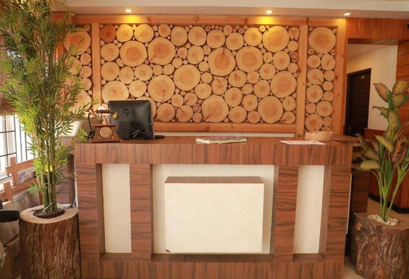 Hotel The Woodlands Residency Unmarried And Stag Groups Not Allowed