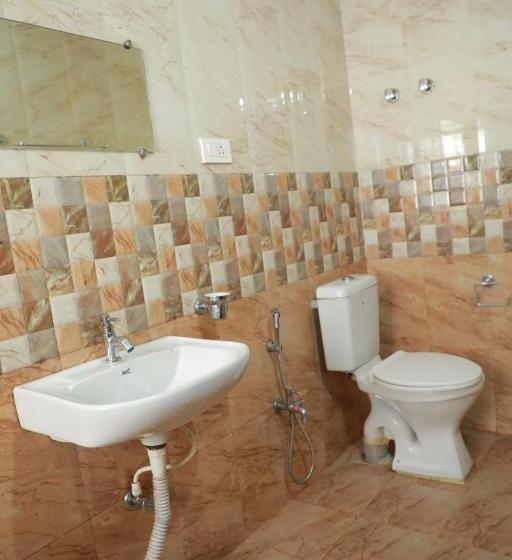 Hotel The Woodlands Residency Unmarried And Stag Groups Not Allowed