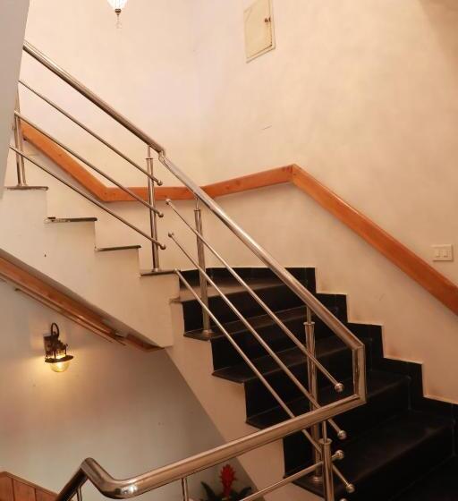 Hotel The Woodlands Residency Unmarried And Stag Groups Not Allowed