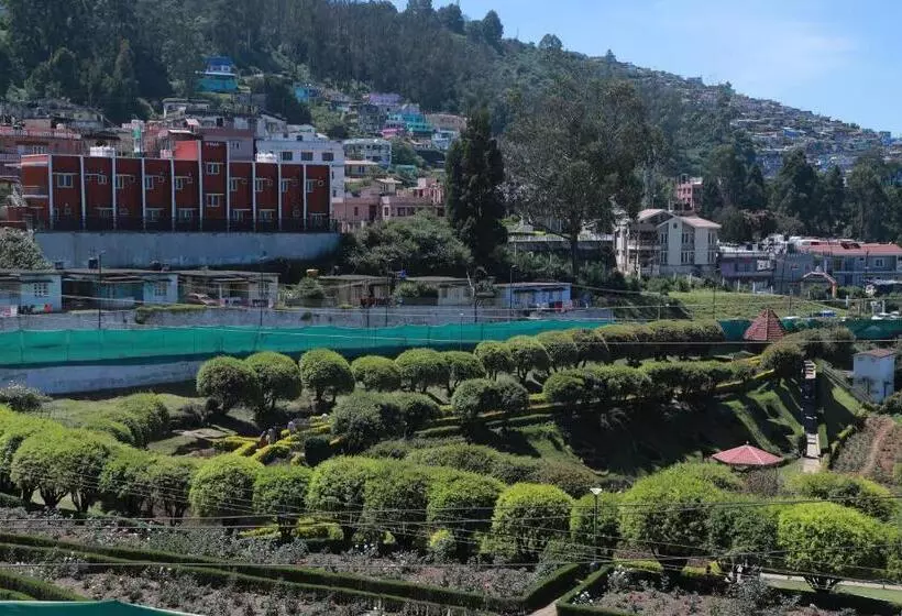 Hotelli The Woodlands Residency  Unmarried And Stag Groups Not Allowed