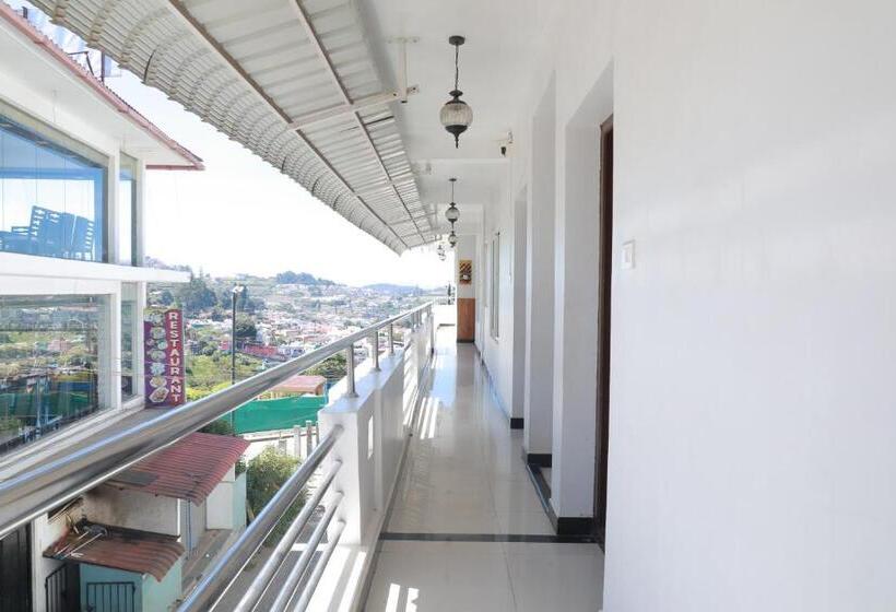 Hotel The Woodlands Residency Unmarried And Stag Groups Not Allowed