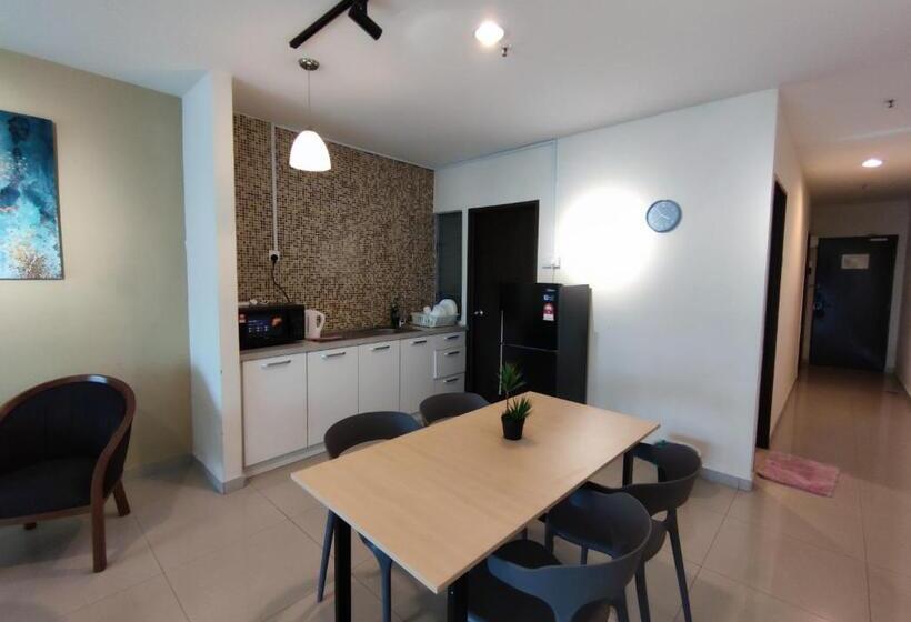 Marina Island Lumut Homestay By Goopro