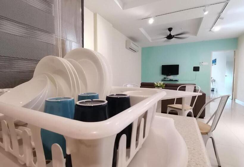 Marina Island Lumut Homestay By Goopro