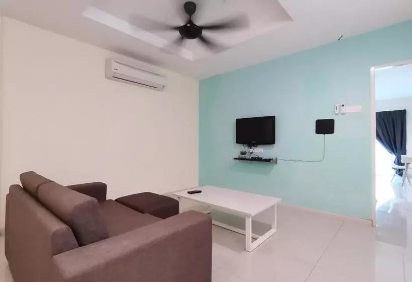 Marina Island Lumut Homestay By Goopro