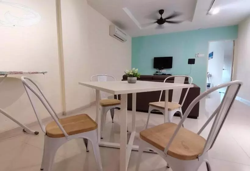 Marina Island Lumut Homestay By Goopro