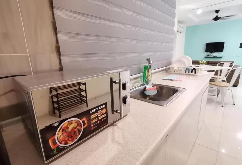 Marina Island Lumut Homestay By Goopro