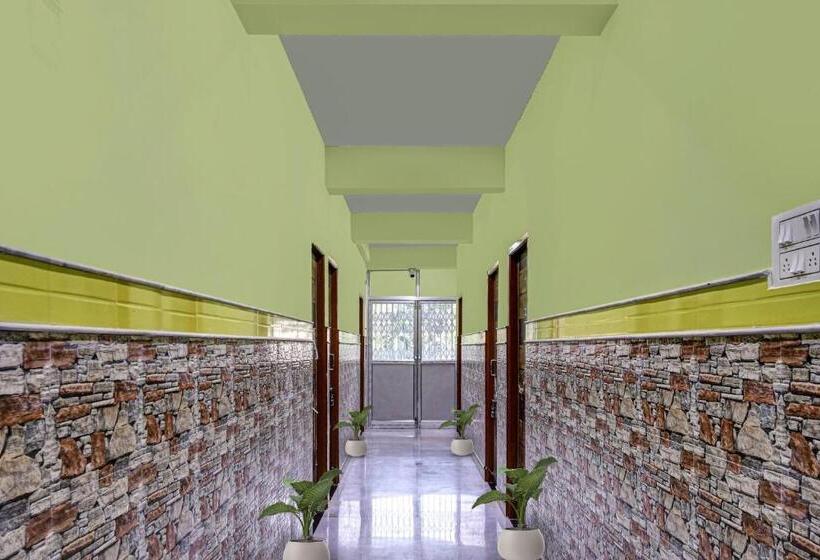 Отель O Singh Guest House