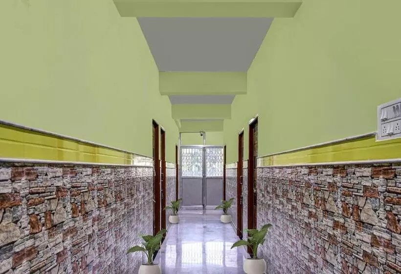 ホテル O Singh Guest House