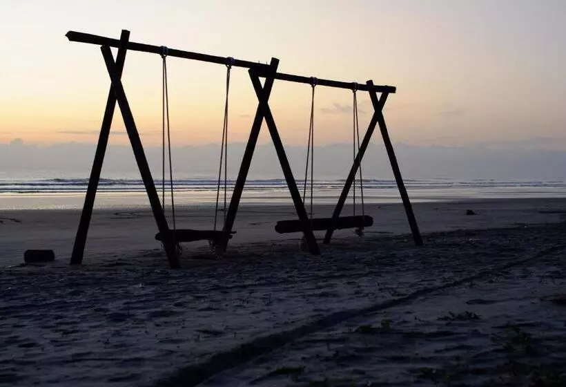 Timur Bay Seafront Residence By Damaifresh