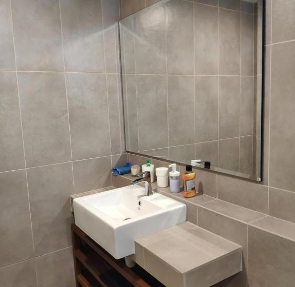 Timur Bay Seafront Residence By Damaifresh