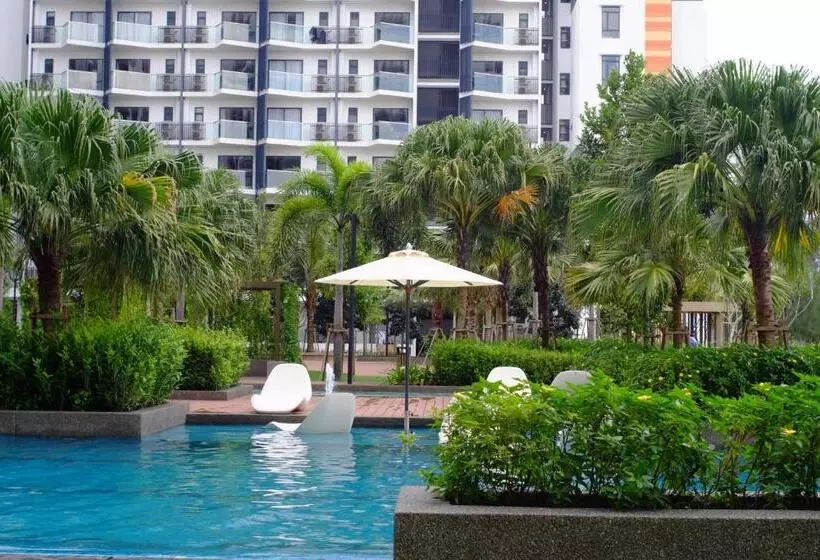 Timur Bay Seafront Residence By Damaifresh