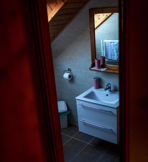 민박 Sárosdi Pince és Panzió