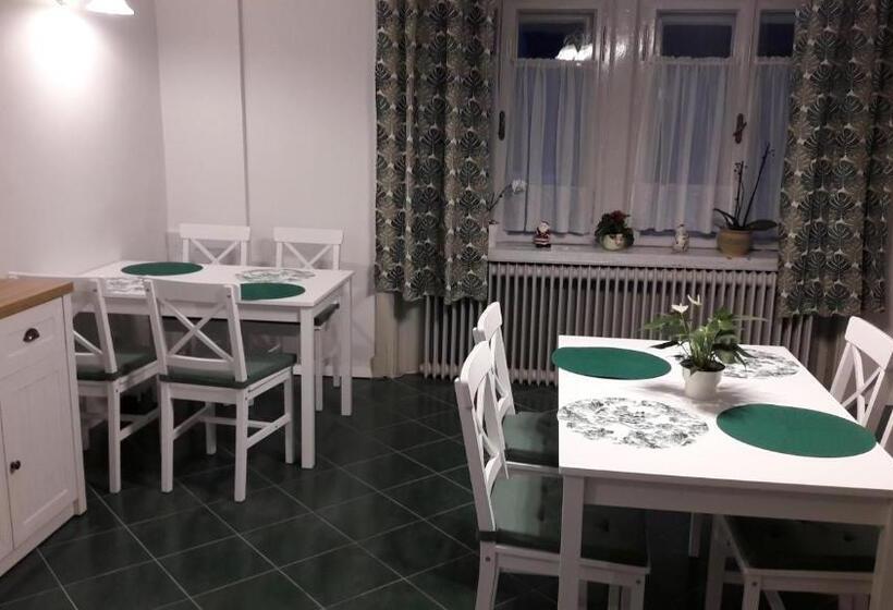 مبيت وإفطار Szalay Villa