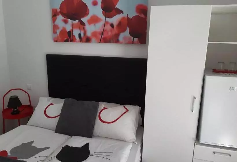 تختخواب و صبحانه Szalay Villa