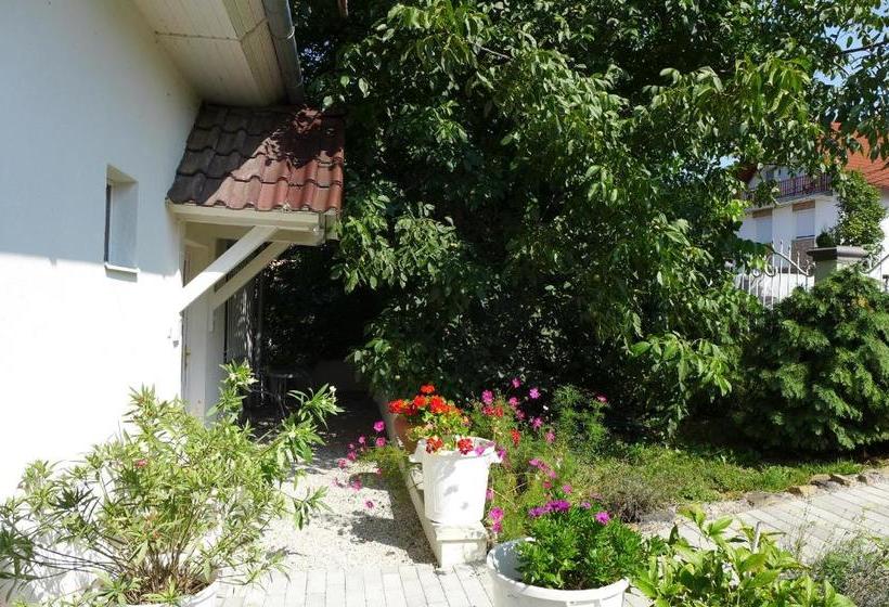 צימר Villa Astoria