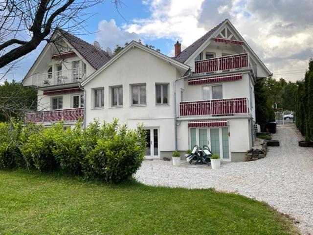 צימר Villa Astoria