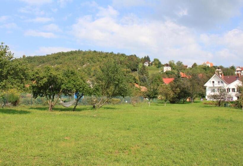 צימר Villa Astoria