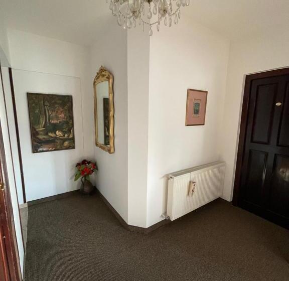 צימר Villa Astoria