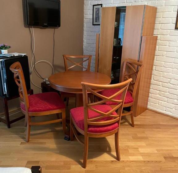 צימר Villa Astoria