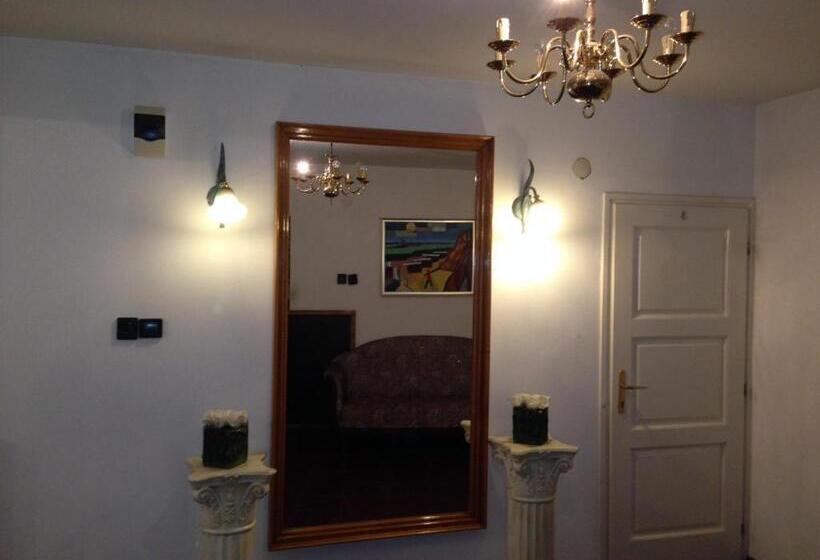 酒店 Alföld Panzio & étterem