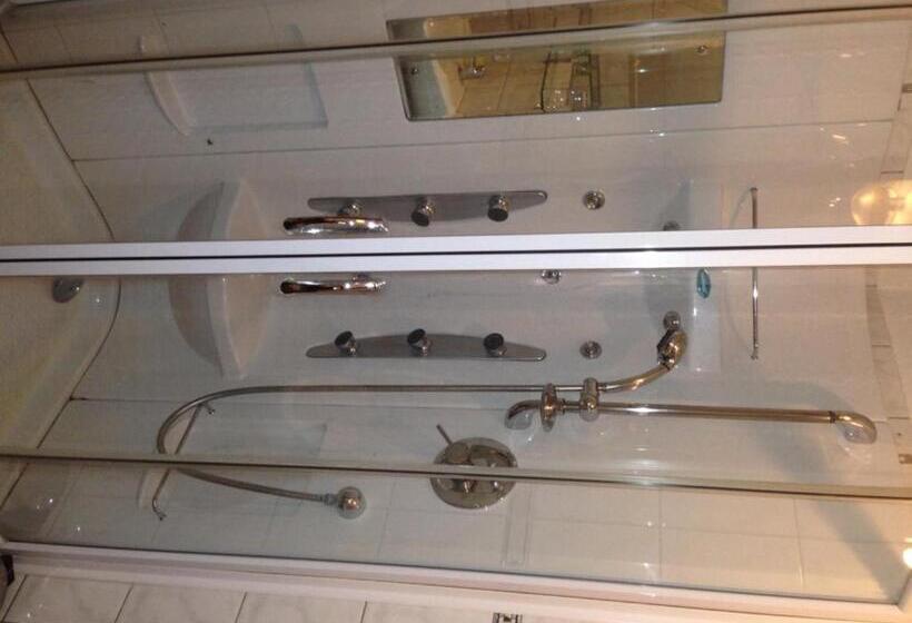 酒店 Alföld Panzio & étterem