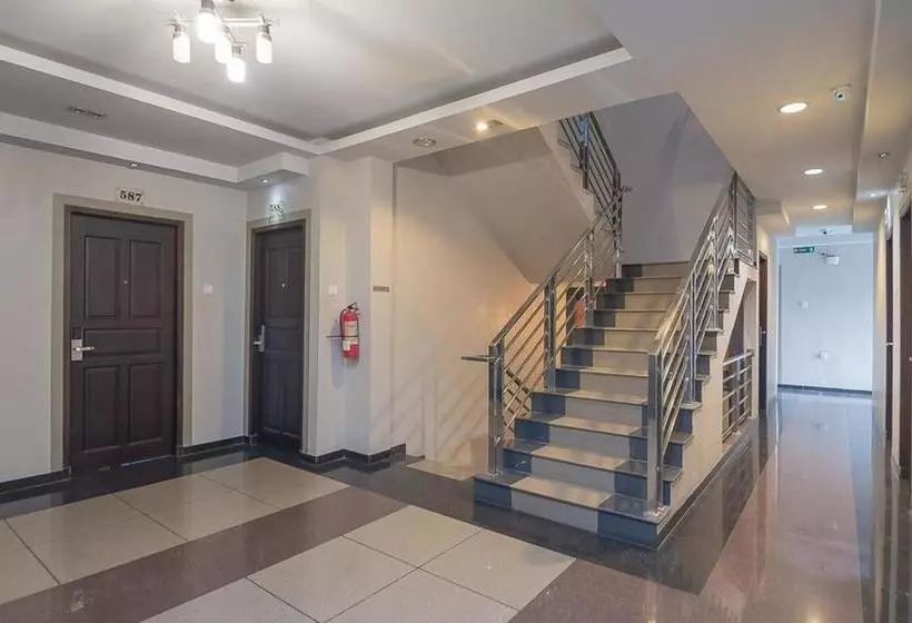 Hotelli Reddoorz Premium Near Harbour Bay Mall Batam 2
