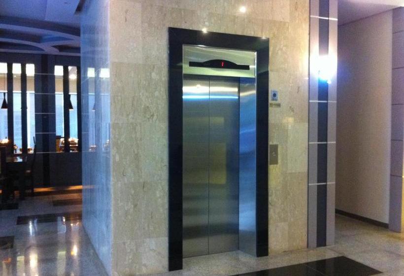 فندق Reddoorz Premium Near Harbour Bay Mall Batam 2