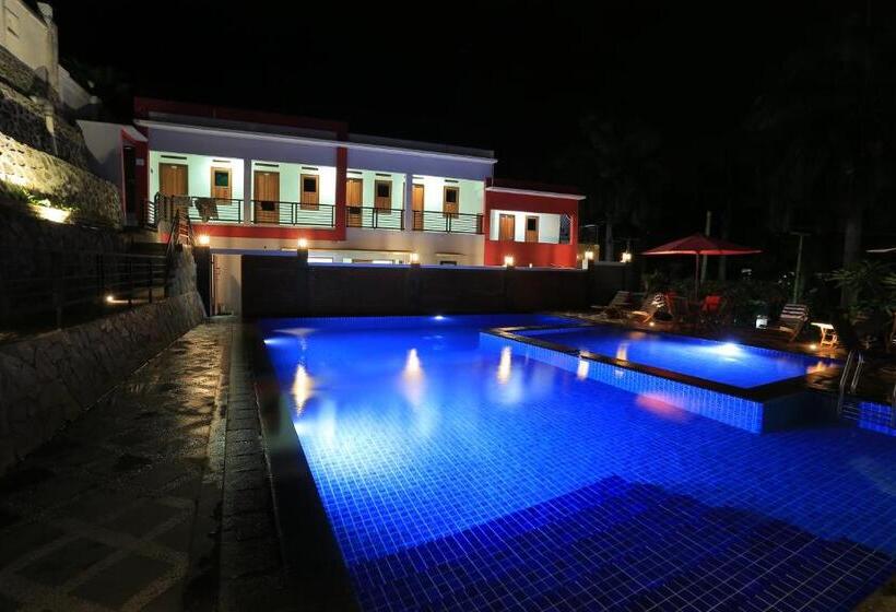 בית מלון כפרי Jazz Senggigi