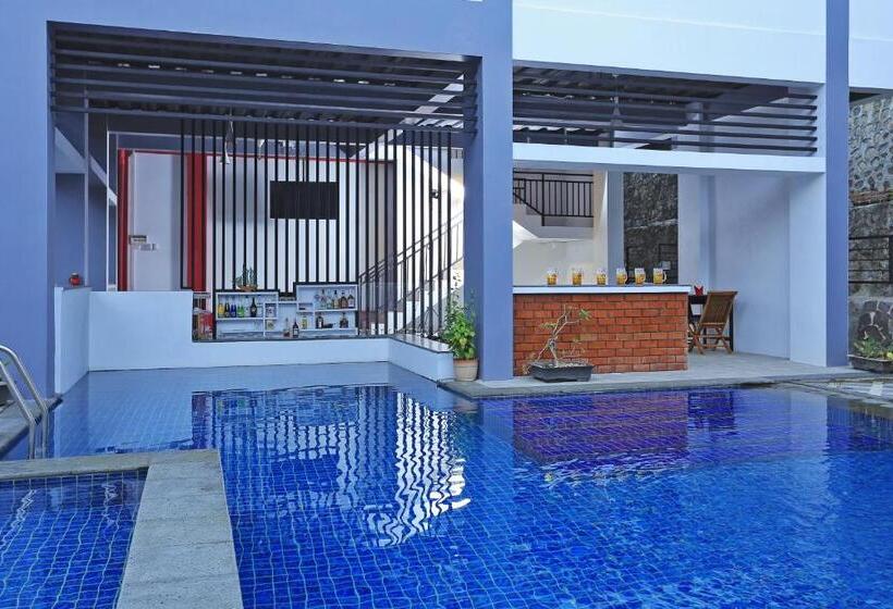 בית מלון כפרי Jazz Senggigi