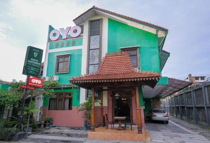 فندق Ndalem Mantrijeron