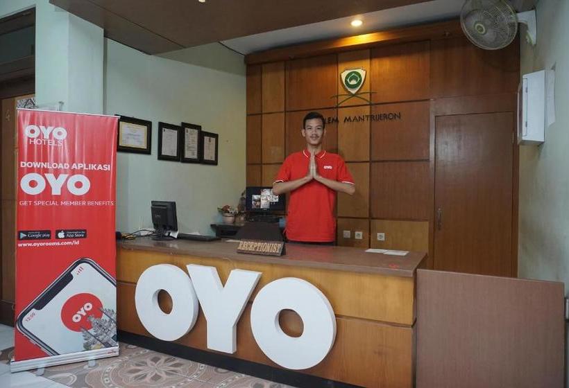 فندق Ndalem Mantrijeron