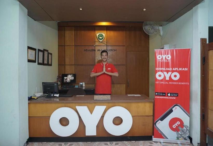 فندق Ndalem Mantrijeron