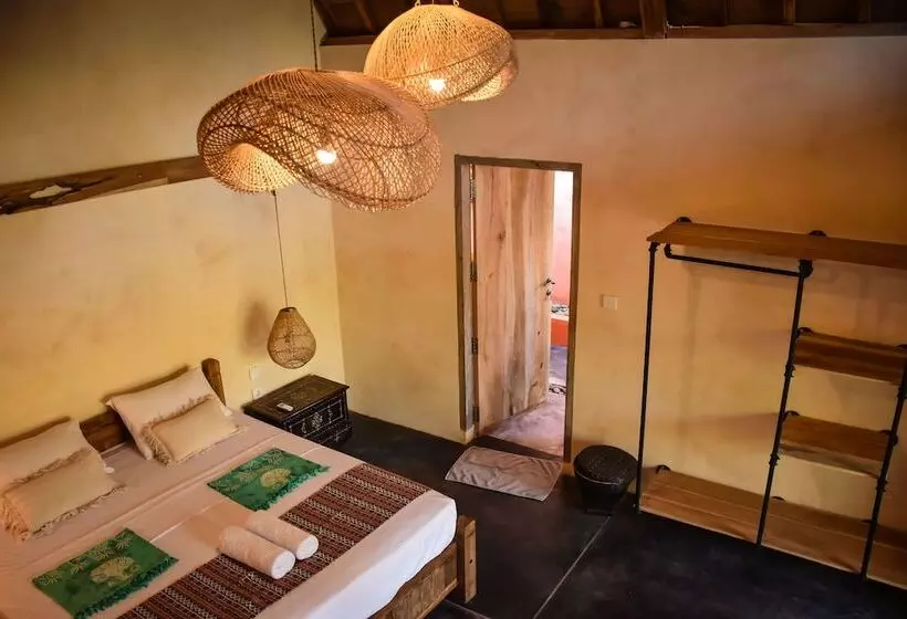 Hotelli Owa Lodge Areguling