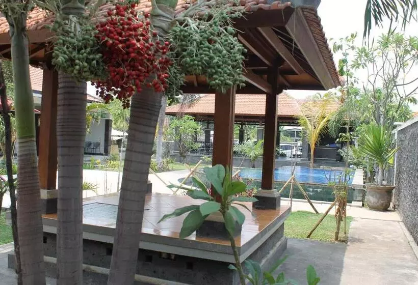 ホテル Prabhu Suites