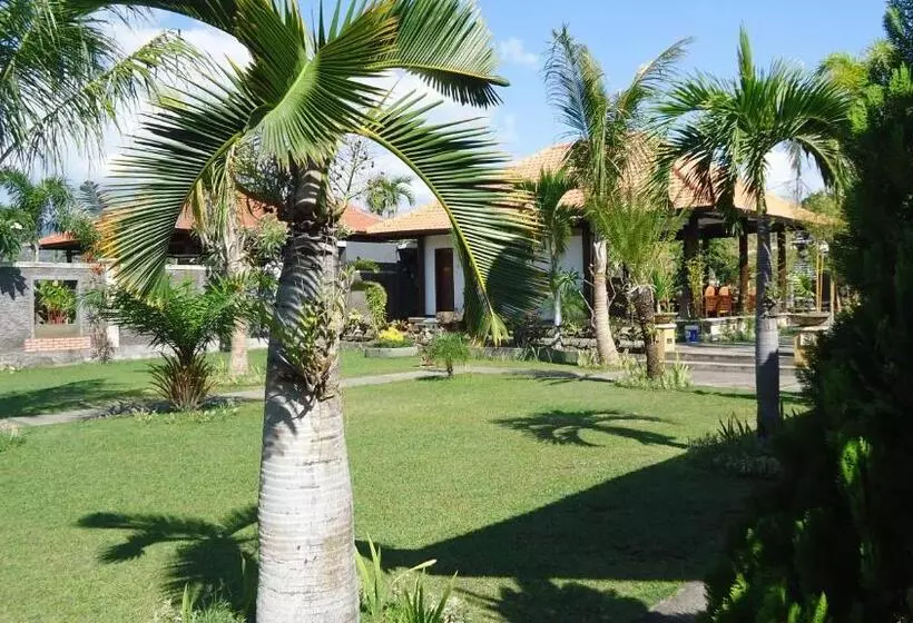 ホテル Prabhu Suites