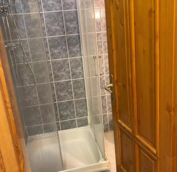 هتل Retro Panzió