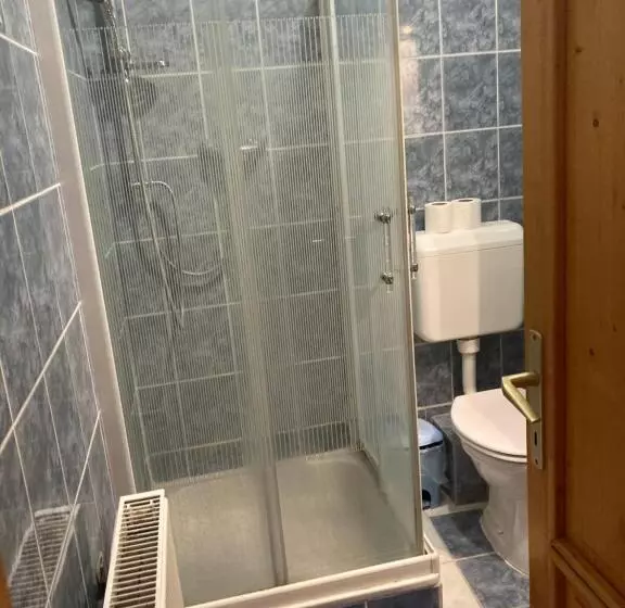 هتل Retro Panzió