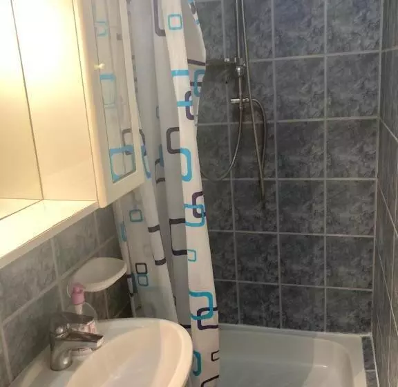 هتل Retro Panzió