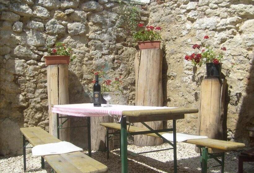 فندق Retro Panzió