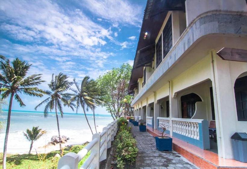 Szálloda Tanjung Pesona Beach Resort & Spa